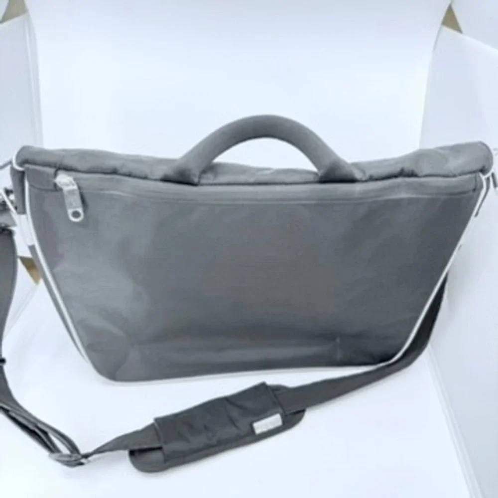 Pacsafe Meshsafe M200 Anti-Theft Messenger‎ Bag Gray Laptop Briefcase eXomesh